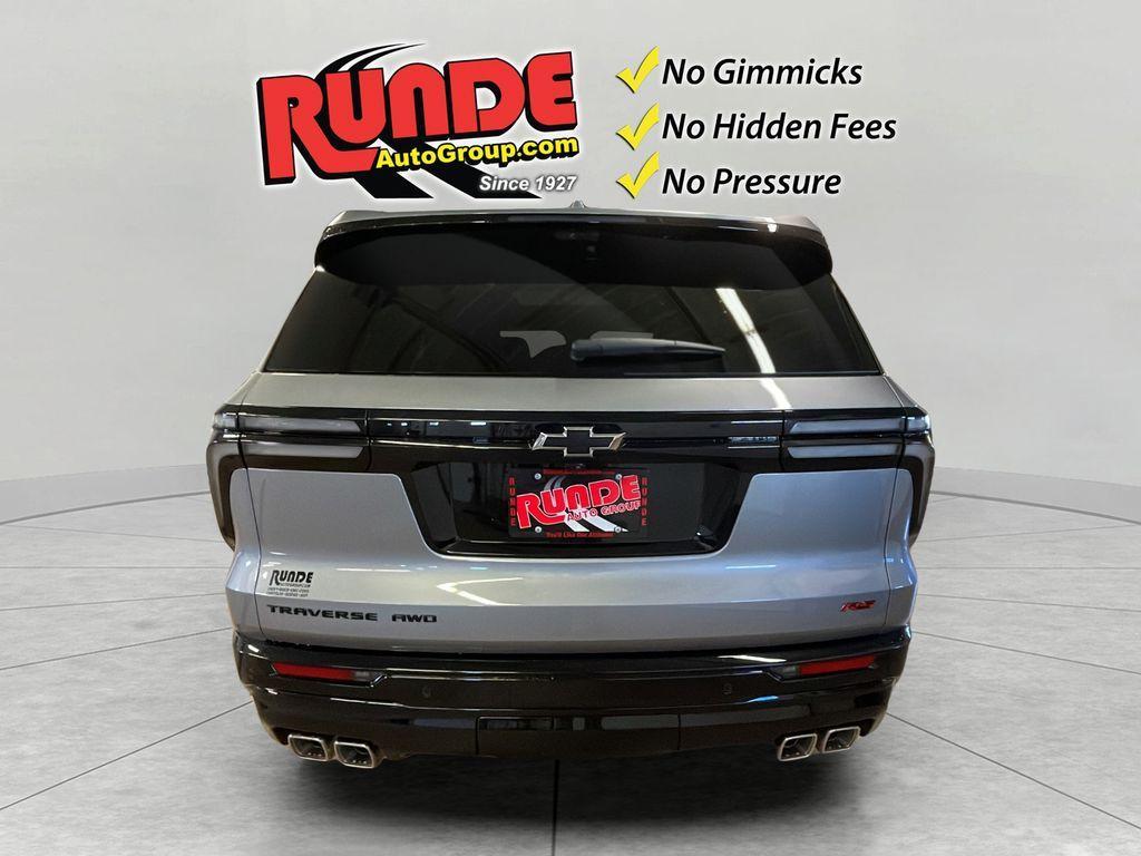 new 2026 Chevrolet Traverse car, priced at $60,220