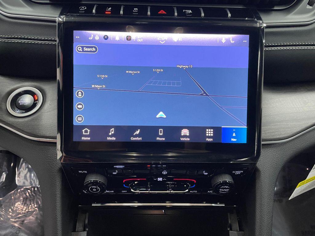 new 2025 Jeep Grand Cherokee car, priced at $48,944