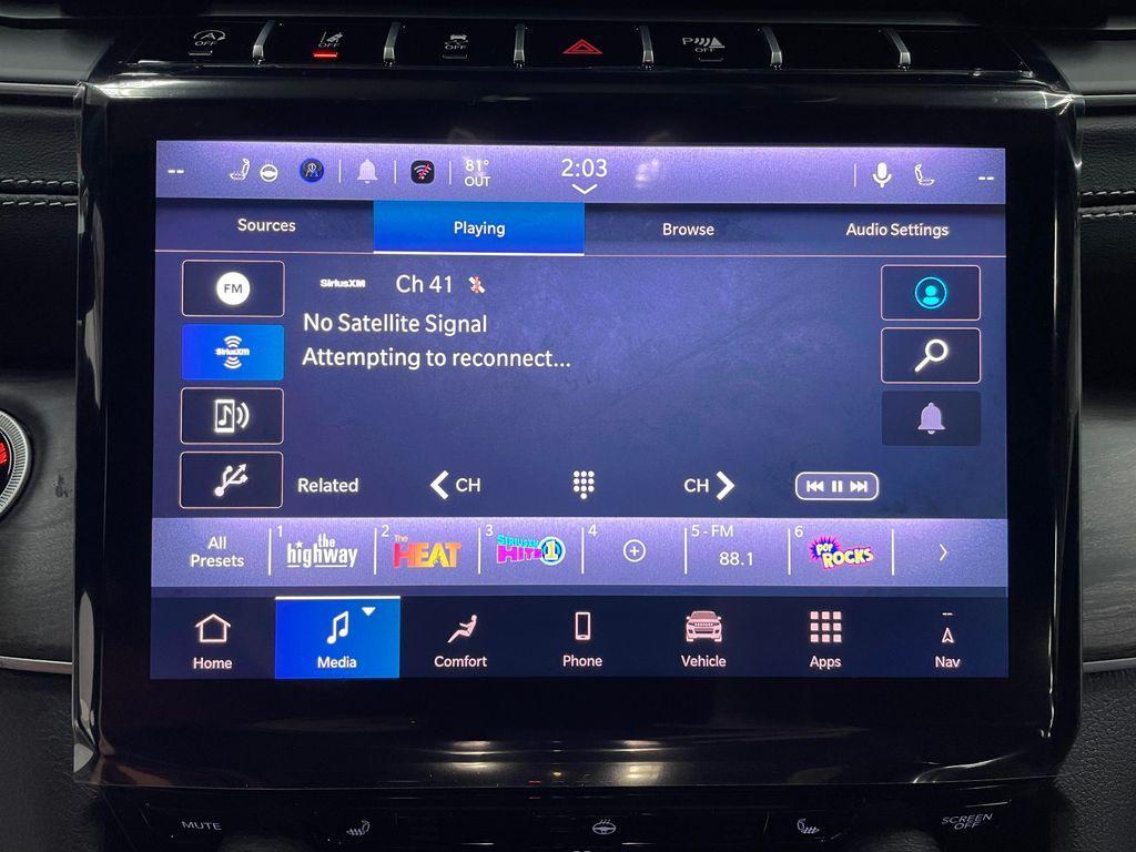 new 2025 Jeep Grand Cherokee car, priced at $48,944