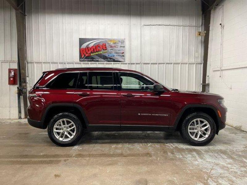 new 2025 Jeep Grand Cherokee car, priced at $43,470