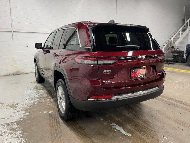 new 2025 Jeep Grand Cherokee car, priced at $43,470