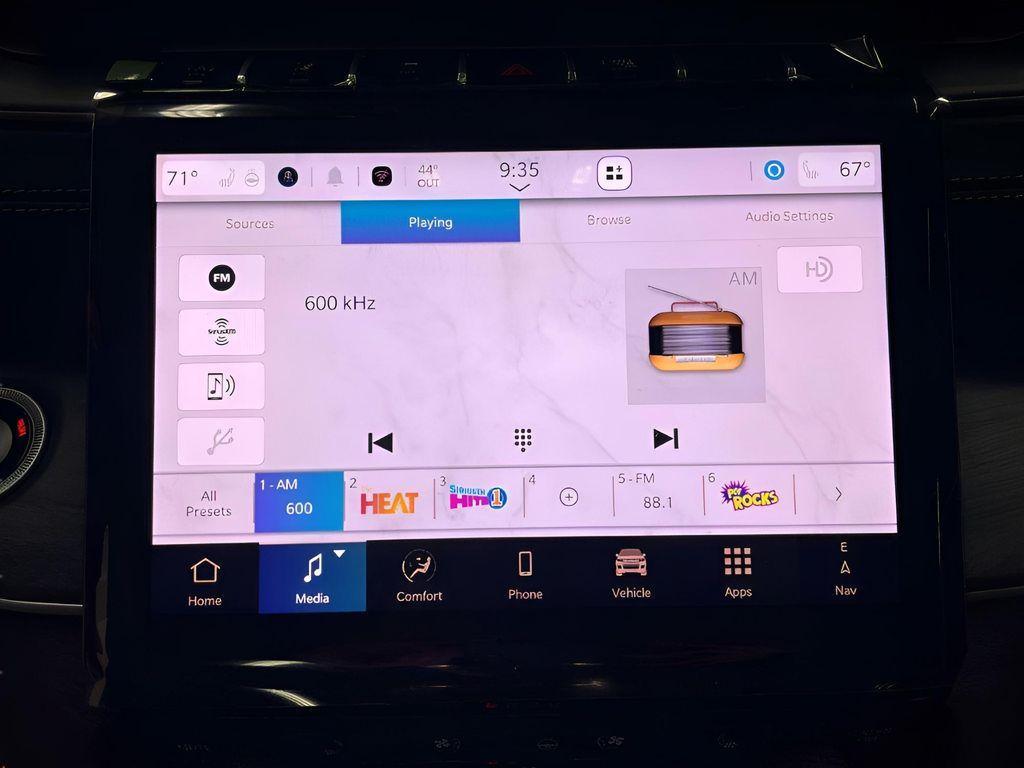 new 2025 Jeep Grand Cherokee car, priced at $53,930