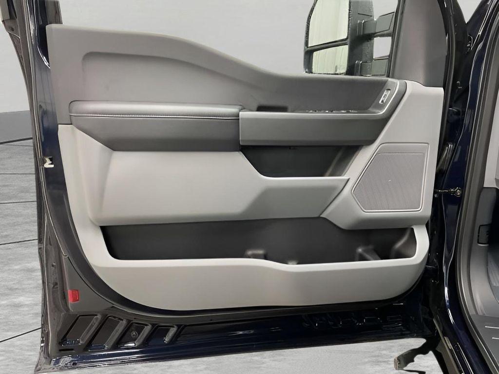 new 2025 Ford F-350 car, priced at $60,130