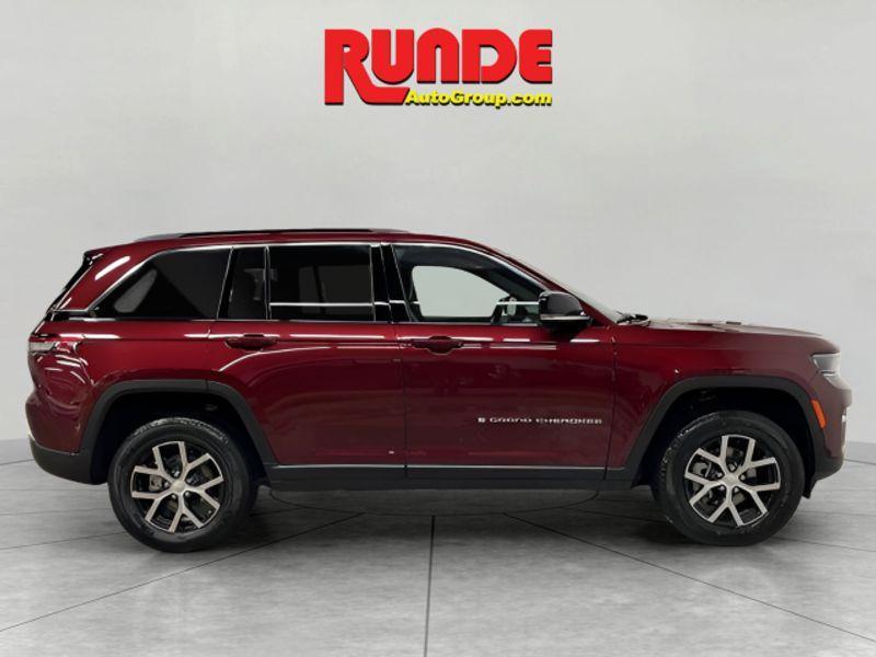 new 2025 Jeep Grand Cherokee car, priced at $47,790