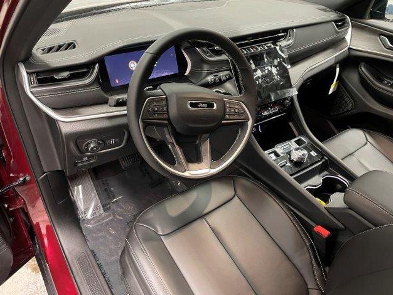 new 2025 Jeep Grand Cherokee car, priced at $47,790