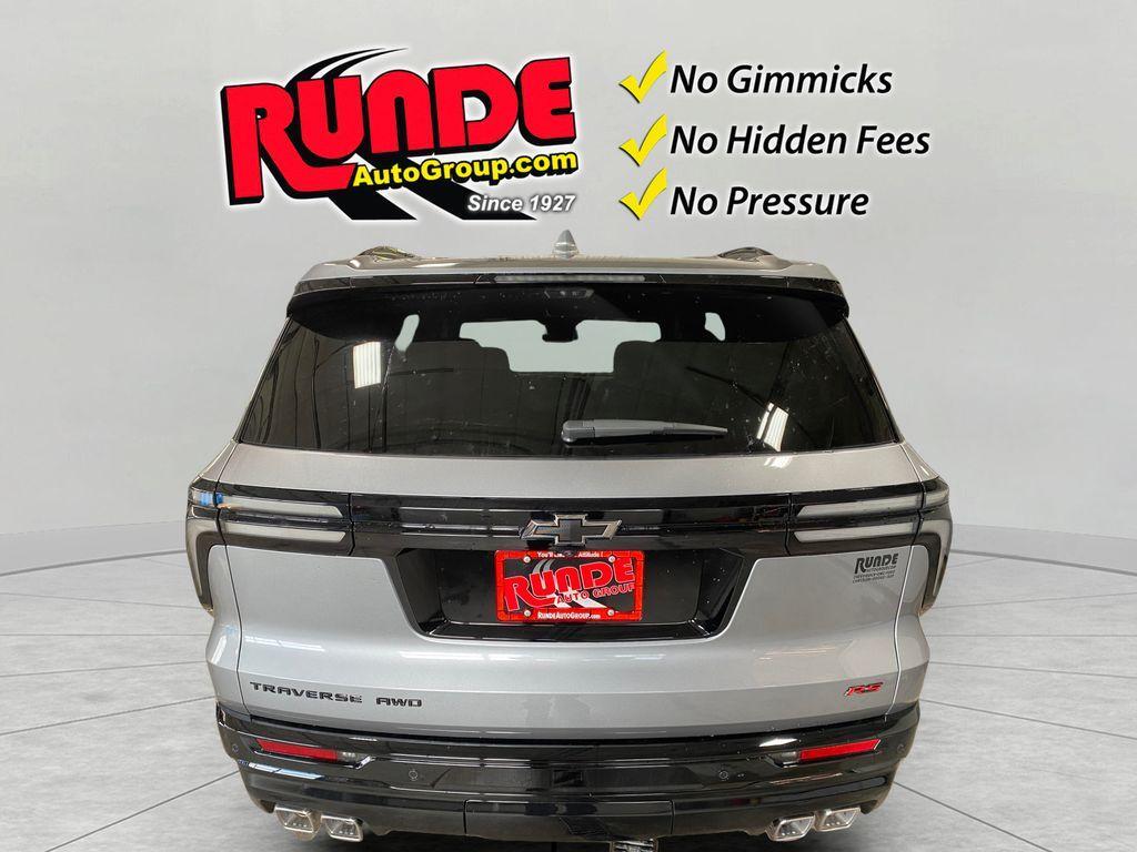 new 2026 Chevrolet Traverse car, priced at $60,220