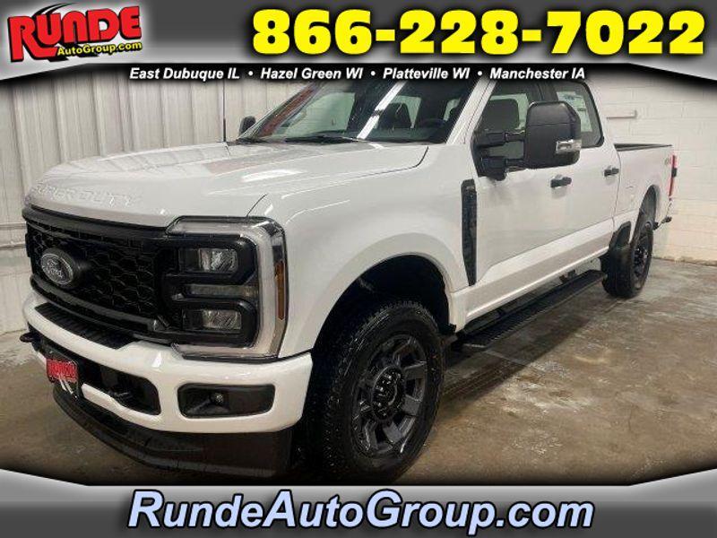 new 2025 Ford F-250 car, priced at $62,710