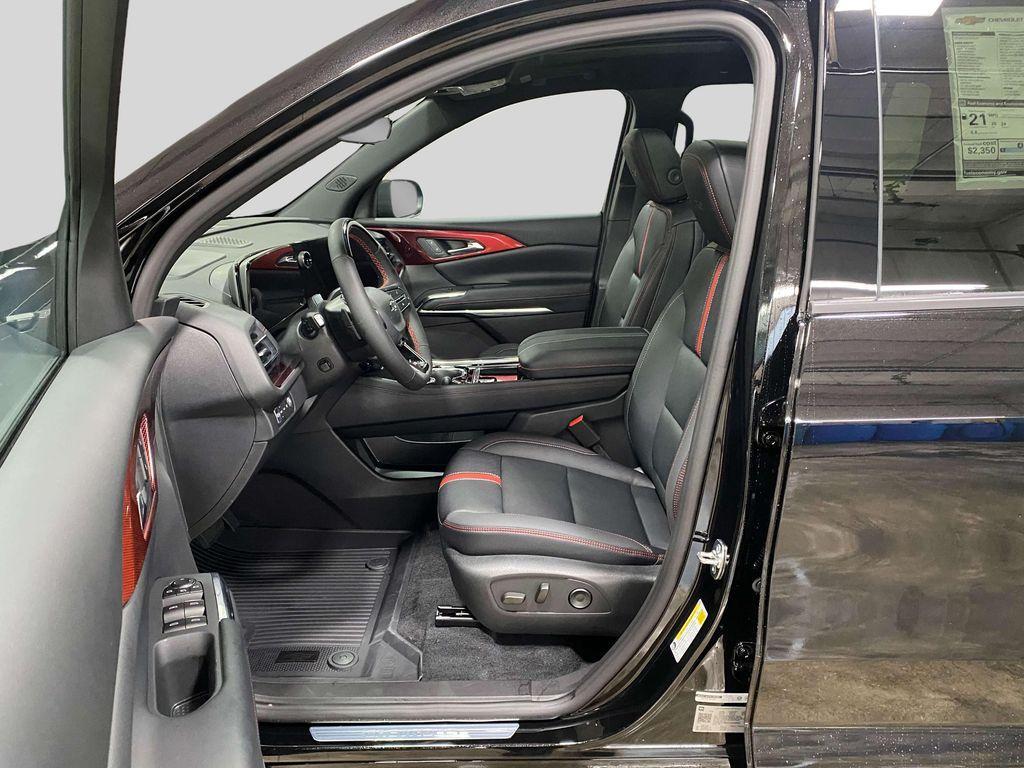 new 2026 Chevrolet Traverse car, priced at $60,220