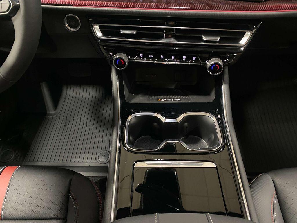 new 2026 Chevrolet Traverse car, priced at $60,220