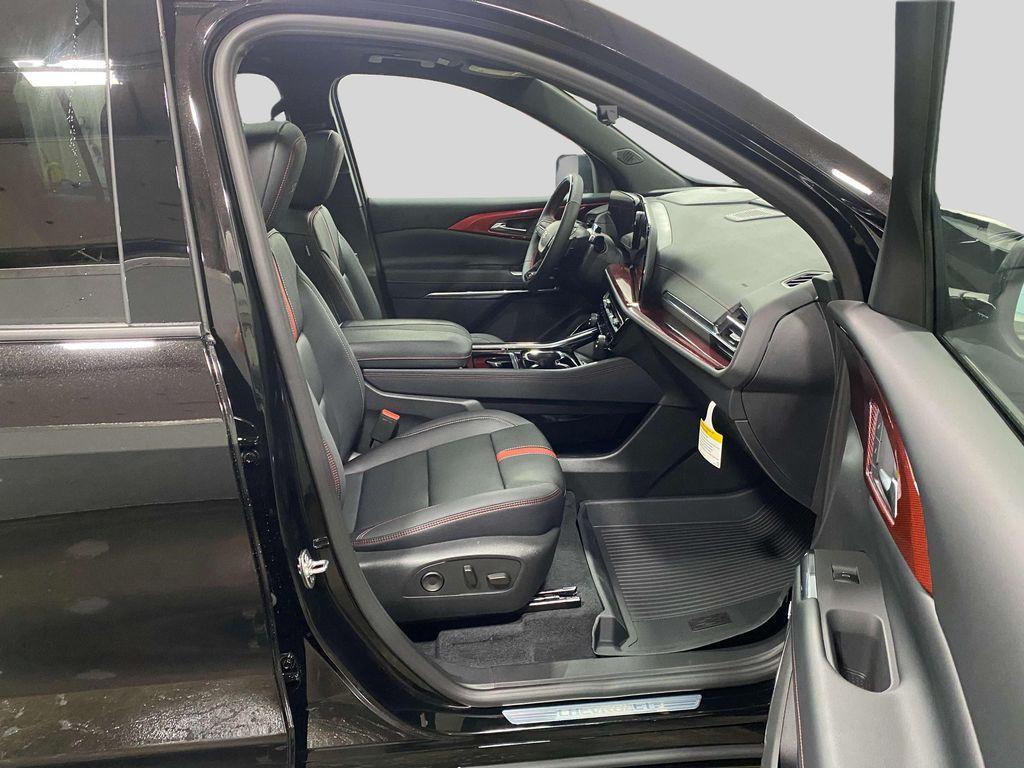 new 2026 Chevrolet Traverse car, priced at $60,220