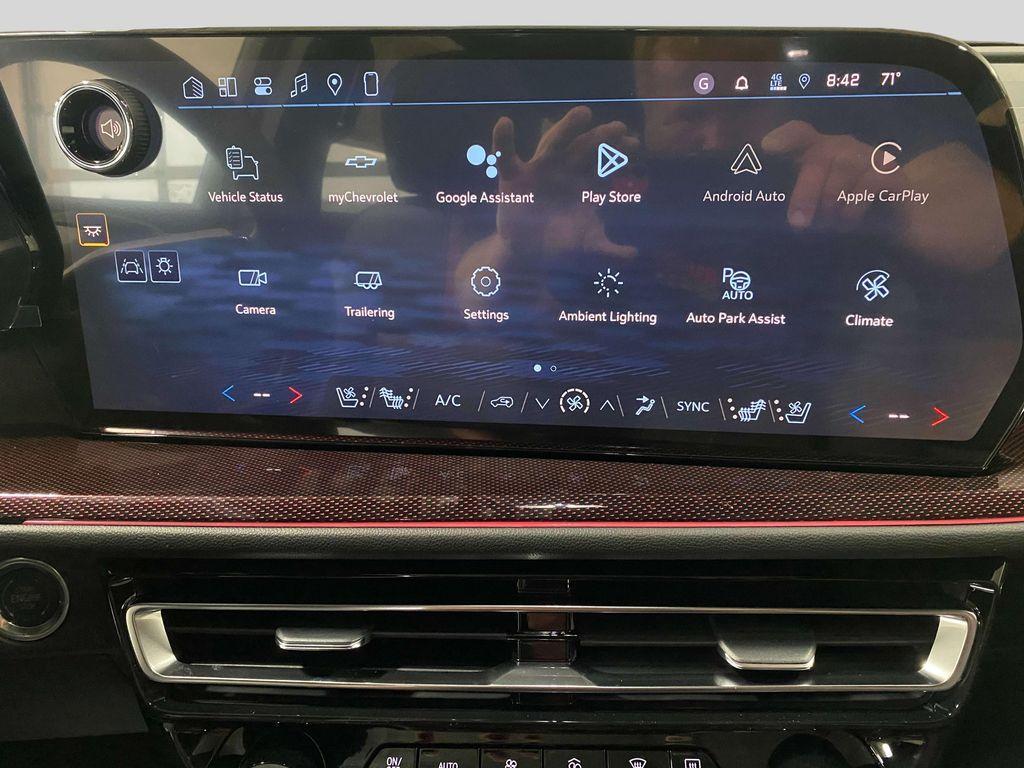 new 2026 Chevrolet Traverse car, priced at $60,220