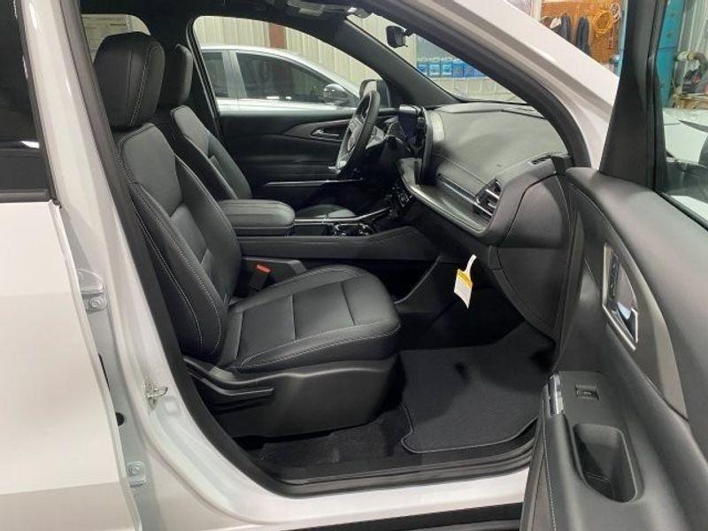 new 2026 Chevrolet Traverse car, priced at $48,205