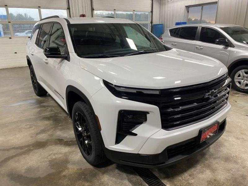 new 2026 Chevrolet Traverse car, priced at $48,205