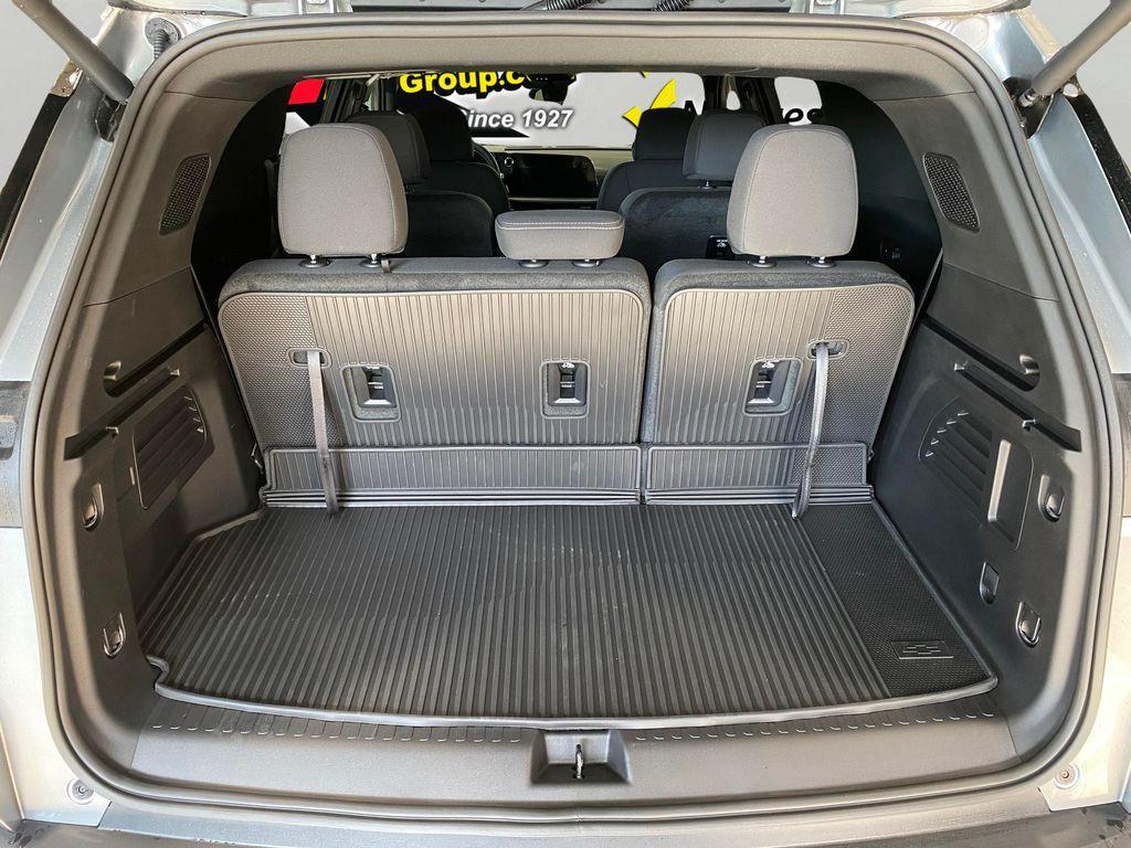 new 2026 Chevrolet Traverse car, priced at $43,345