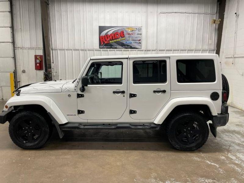 used 2015 Jeep Wrangler Unlimited car, priced at $15,990