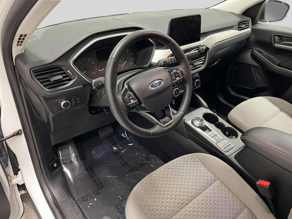used 2022 Ford Escape car, priced at $24,672