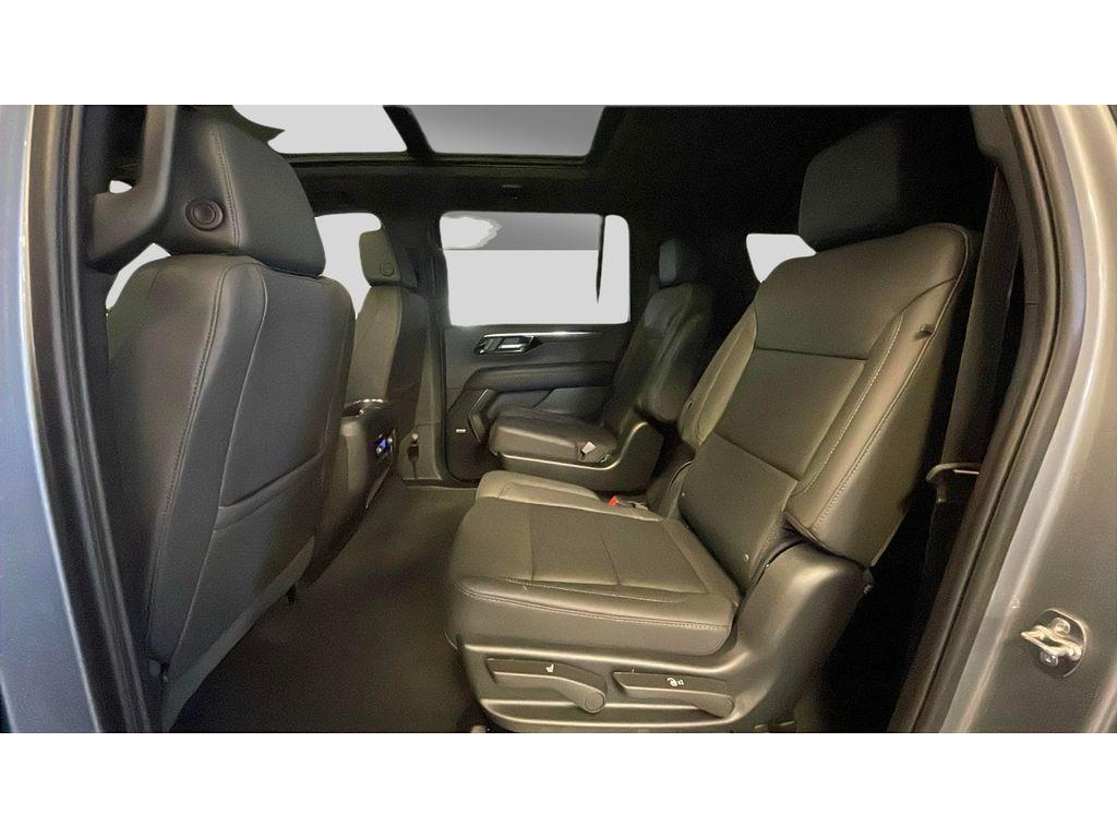 new 2025 Chevrolet Suburban car, priced at $71,465
