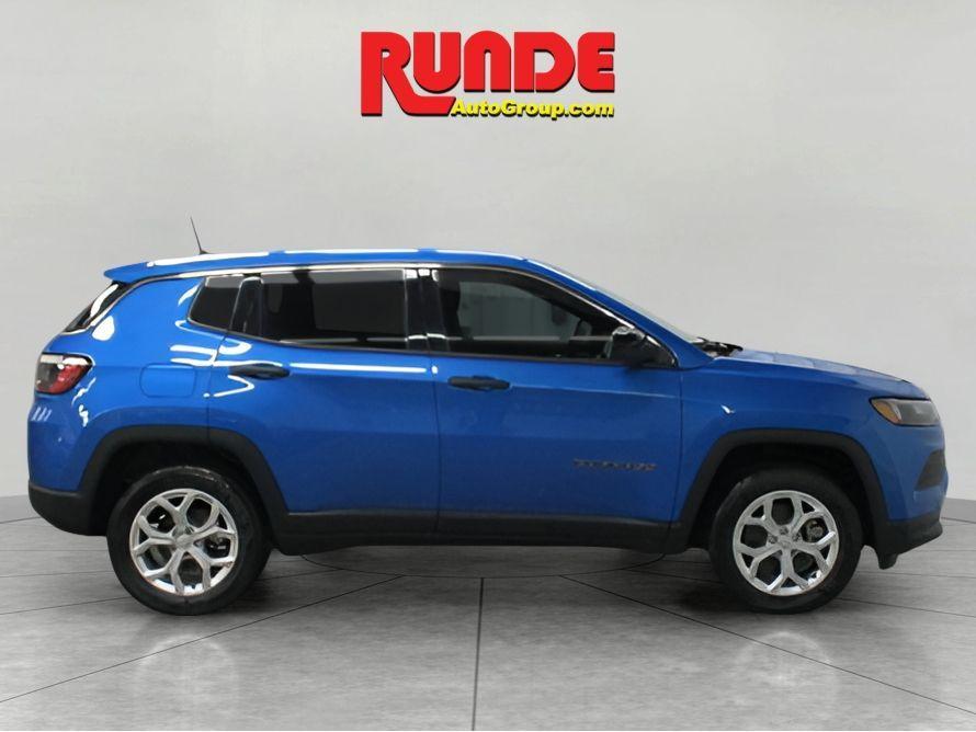 new 2024 Jeep Compass car, priced at $28,090