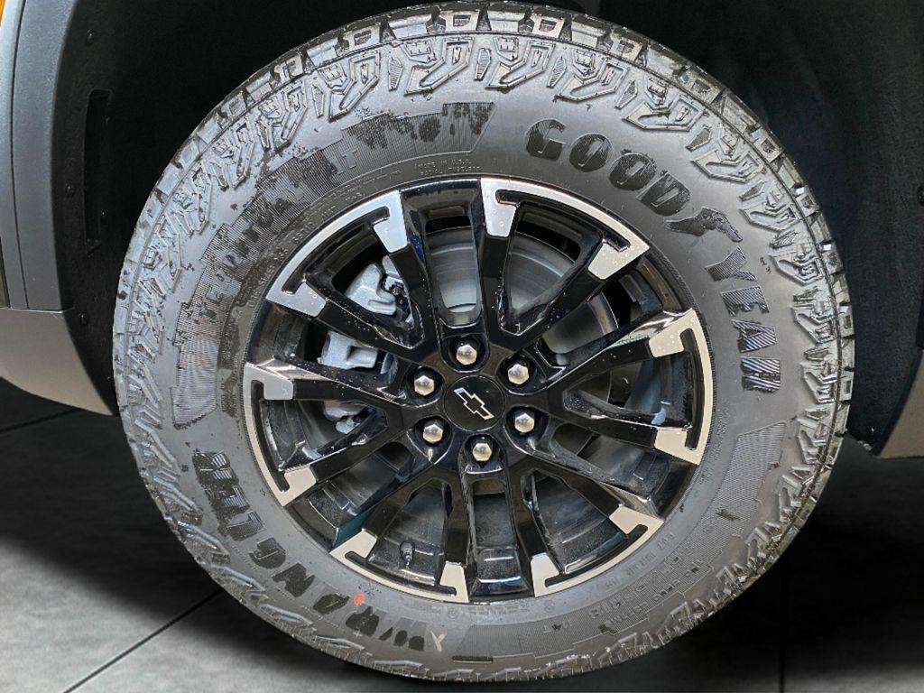 new 2026 Chevrolet Traverse car, priced at $52,945