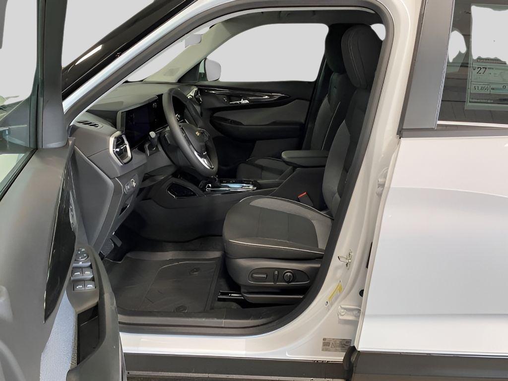 new 2026 Chevrolet TrailBlazer car, priced at $31,140