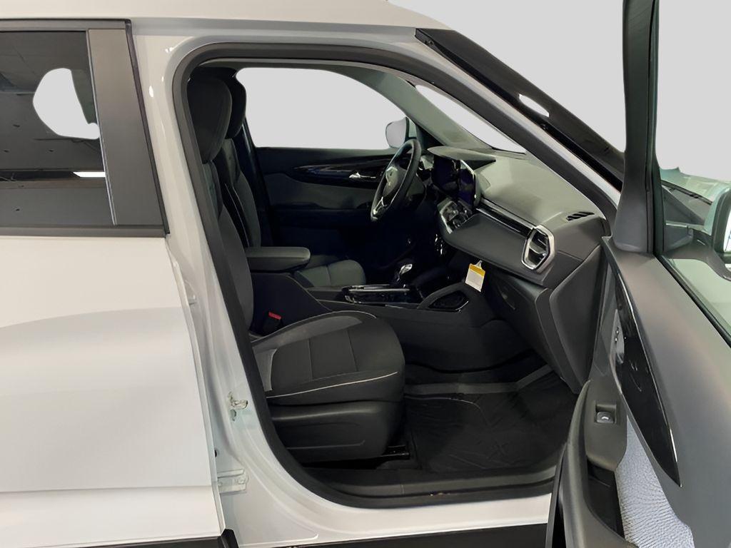 new 2026 Chevrolet TrailBlazer car, priced at $31,140