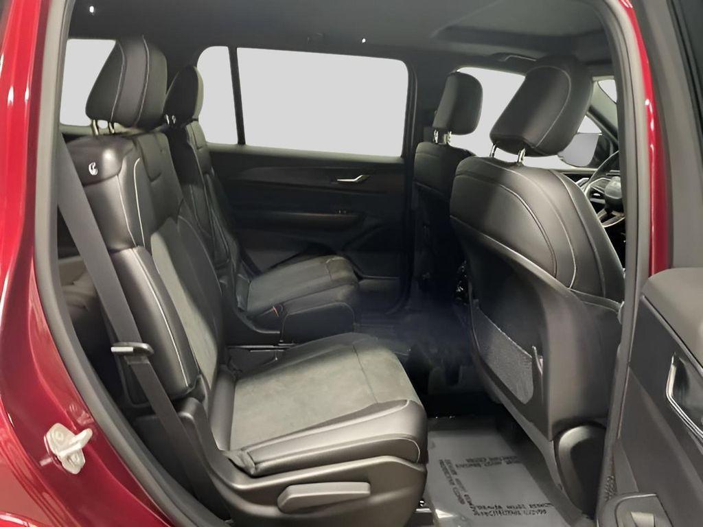 new 2025 Jeep Grand Cherokee L car, priced at $47,551