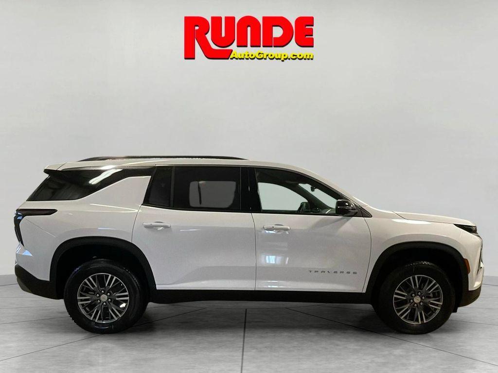 new 2026 Chevrolet Traverse car, priced at $45,345