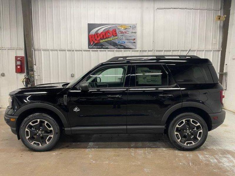 new 2024 Ford Bronco Sport car, priced at $37,570