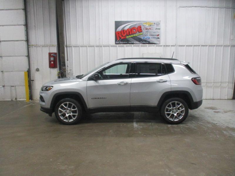 new 2024 Jeep Compass car, priced at $33,885