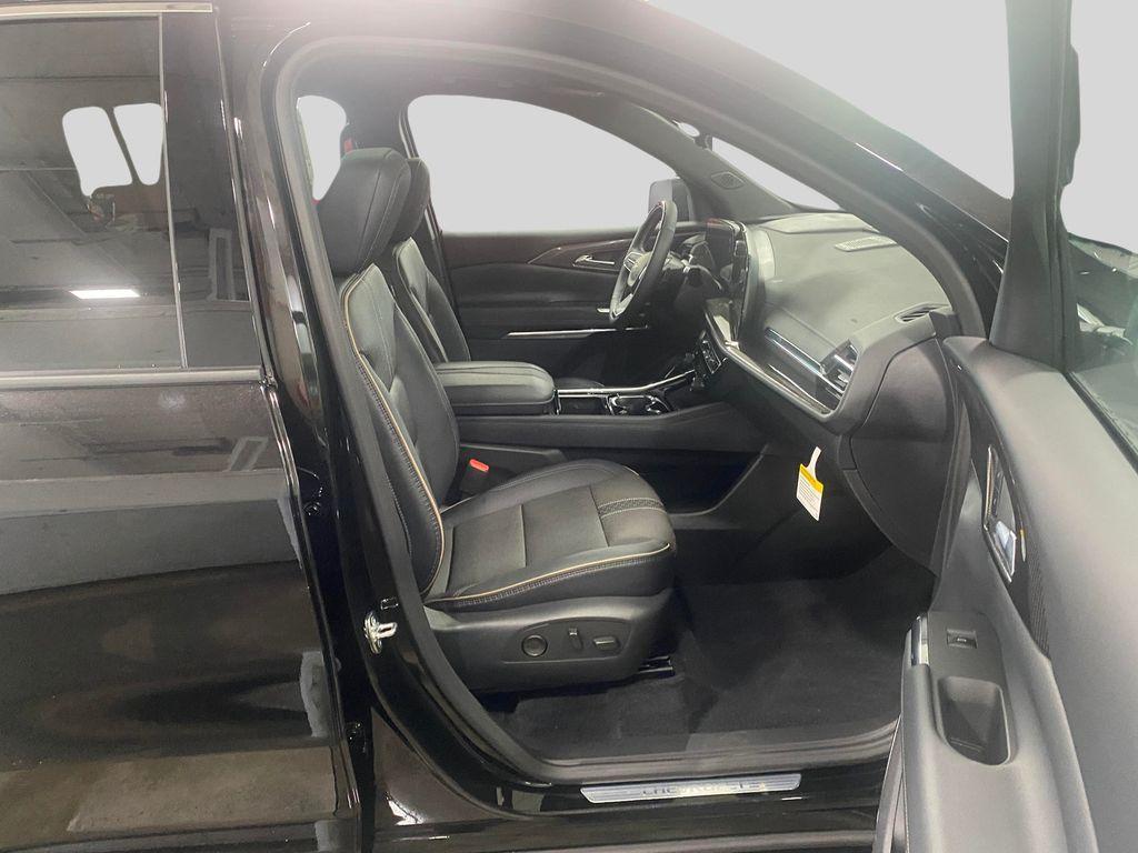 new 2026 Chevrolet Traverse car, priced at $60,420