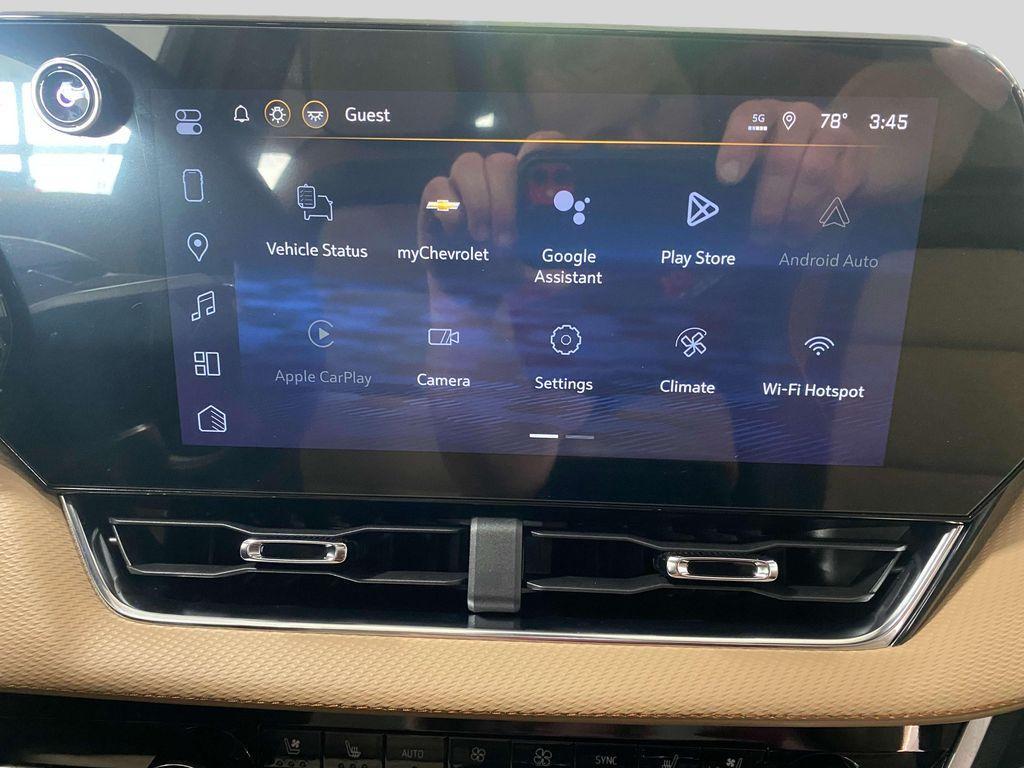new 2026 Chevrolet Equinox car, priced at $39,111