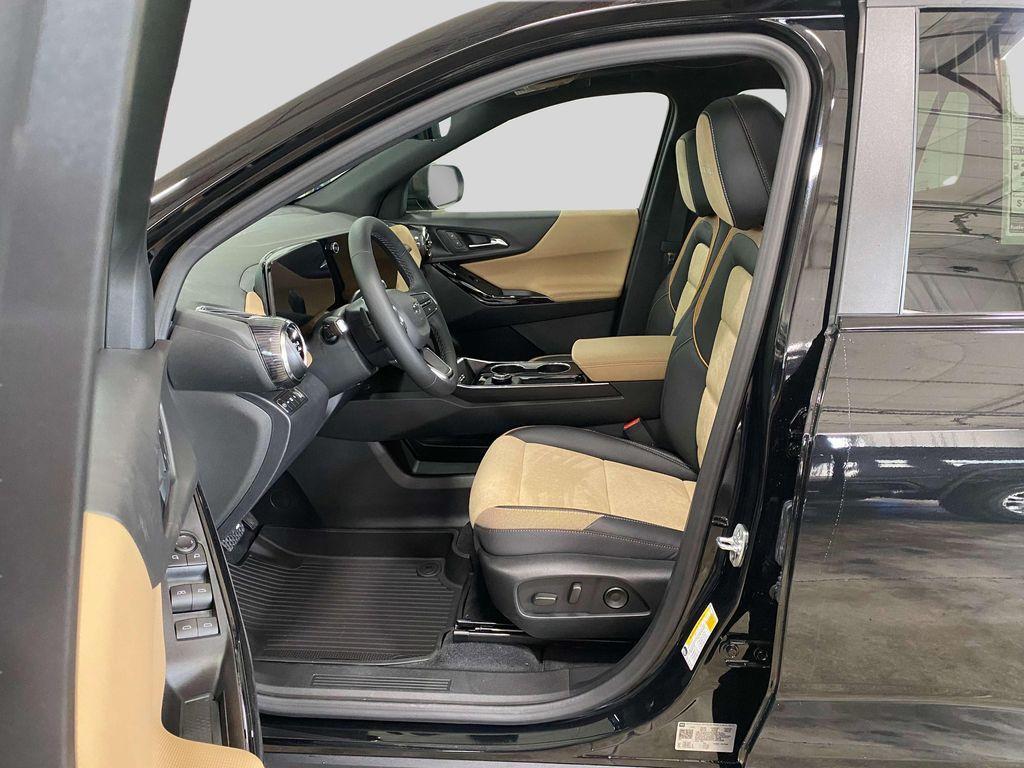 new 2026 Chevrolet Equinox car, priced at $39,111