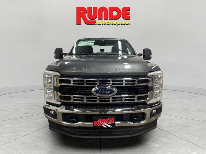 new 2025 Ford F-250 car, priced at $59,550