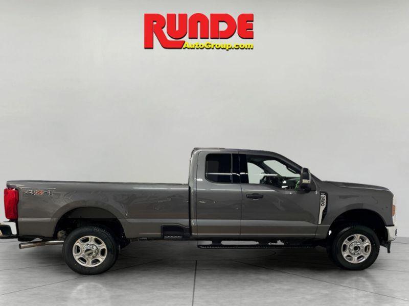 new 2025 Ford F-250 car, priced at $59,550