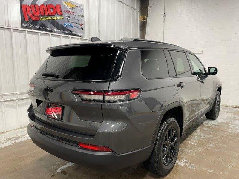 new 2024 Jeep Grand Cherokee L car, priced at $48,030