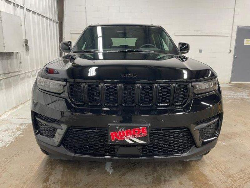 new 2025 Jeep Grand Cherokee car, priced at $43,446