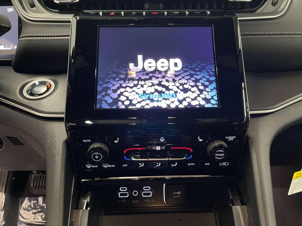 new 2025 Jeep Grand Cherokee car, priced at $43,446