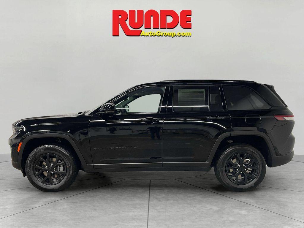new 2025 Jeep Grand Cherokee car, priced at $43,446