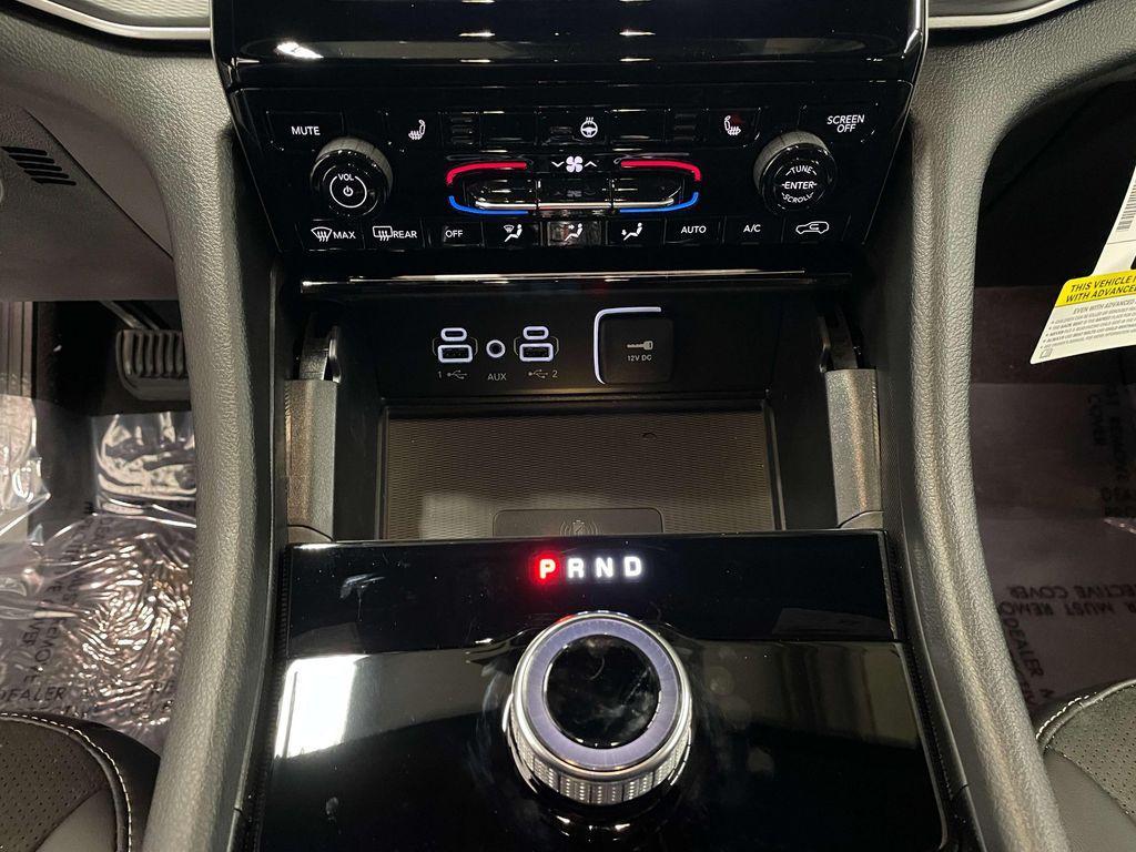 new 2025 Jeep Grand Cherokee car, priced at $43,446