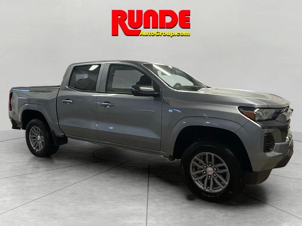 new 2025 Chevrolet Colorado car, priced at $39,365