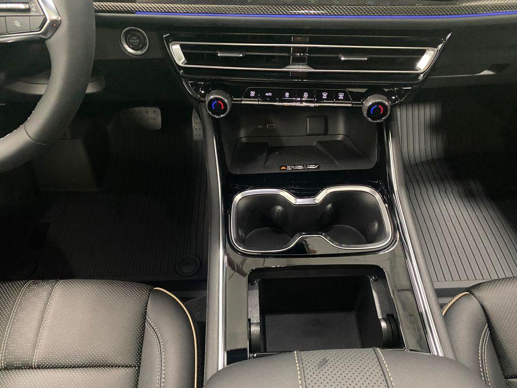 new 2026 Chevrolet Traverse car, priced at $59,920