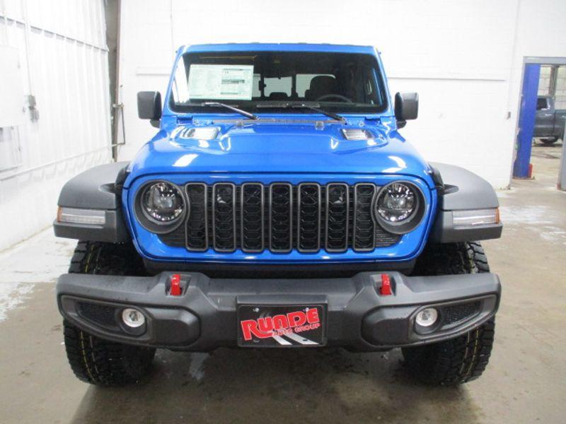 new 2024 Jeep Gladiator car, priced at $60,945