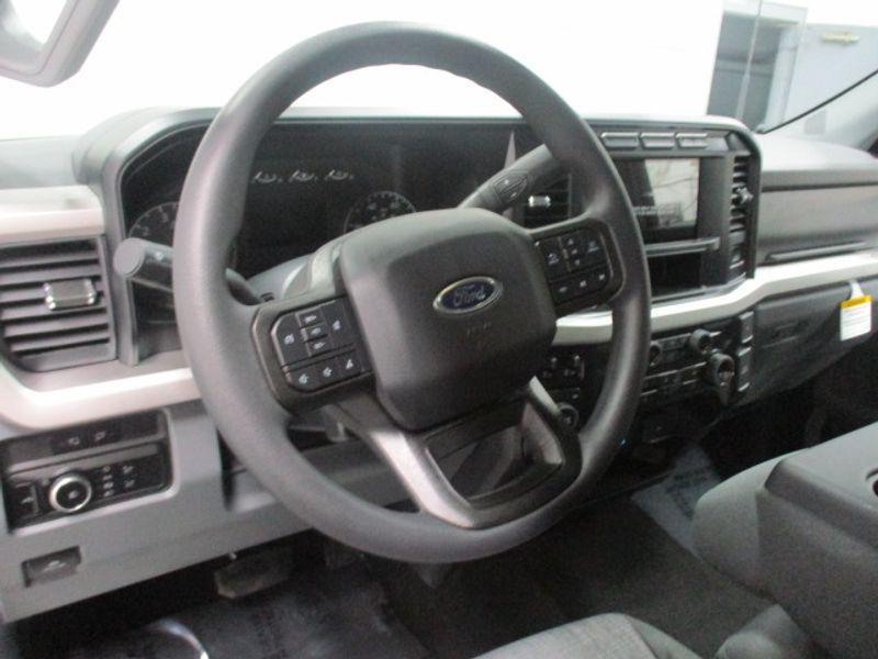new 2024 Ford F-350 car, priced at $59,595