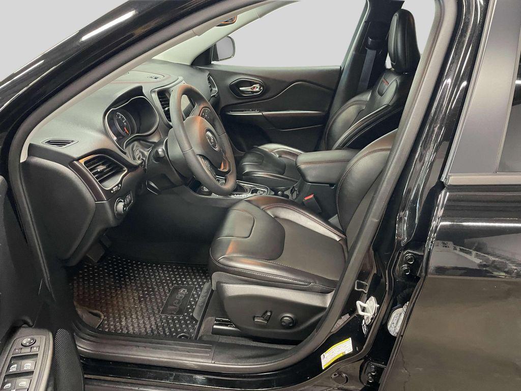 used 2022 Jeep Cherokee car, priced at $27,891