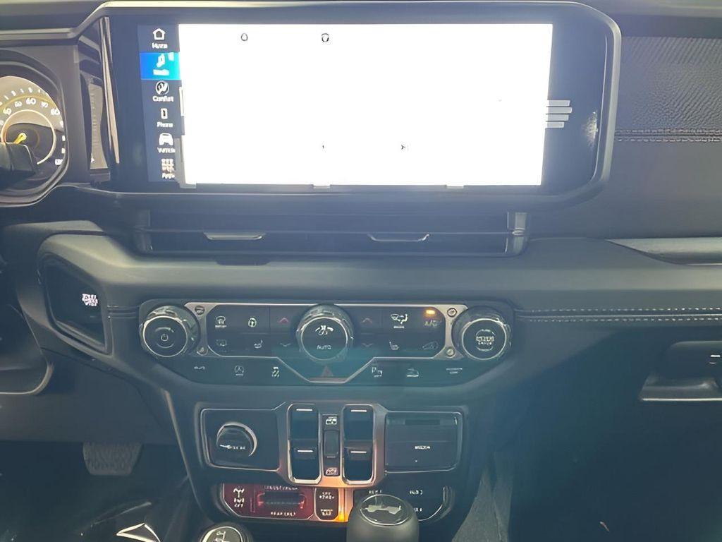 new 2025 Jeep Wrangler car, priced at $57,497