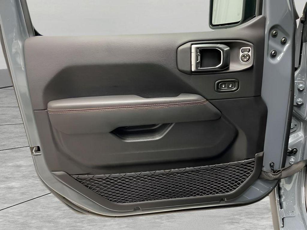 new 2025 Jeep Wrangler car, priced at $57,497