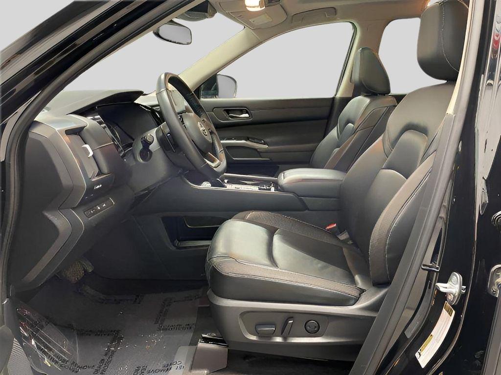 used 2022 Nissan Pathfinder car, priced at $29,990