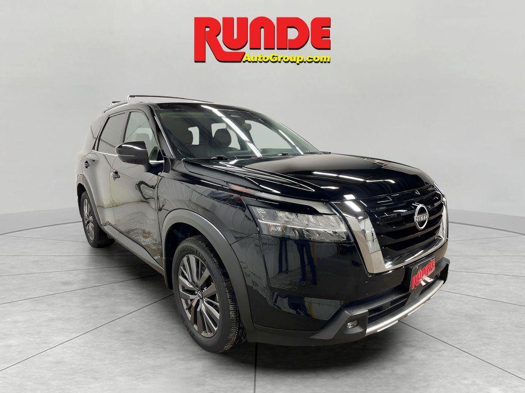 used 2022 Nissan Pathfinder car, priced at $29,990