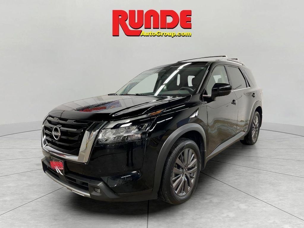 used 2022 Nissan Pathfinder car, priced at $29,990