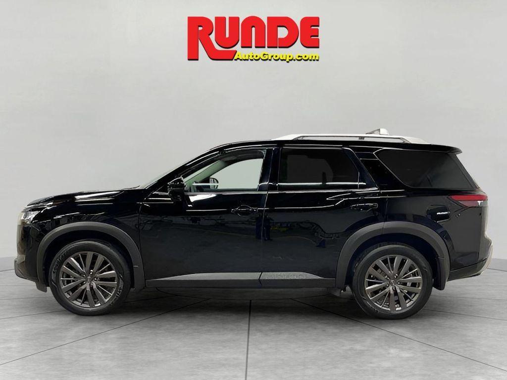 used 2022 Nissan Pathfinder car, priced at $29,990
